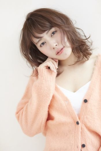 女度高め ミディアムパーマ Zaccがおすすめする人気のヘアカタログ